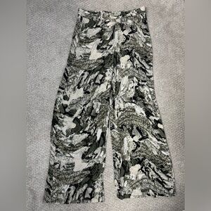 White House Black Market Green The Wide Leg Pant Sz M